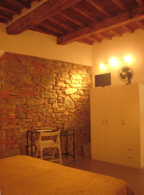 Rinathos Guesthouse Arezzo Exterior foto